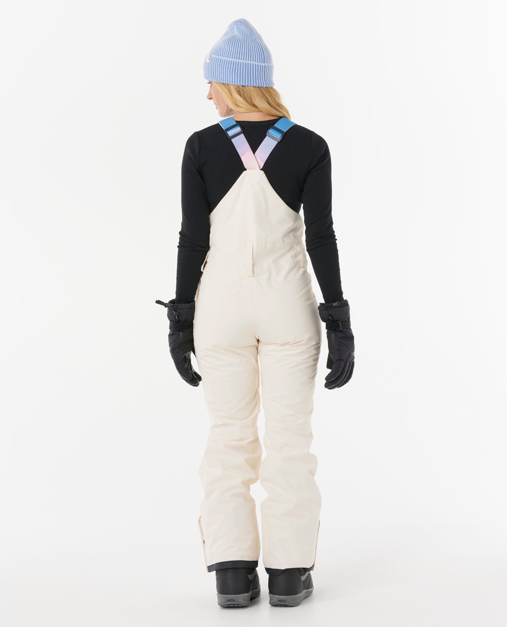 008WOU_3282_3_1759106388000