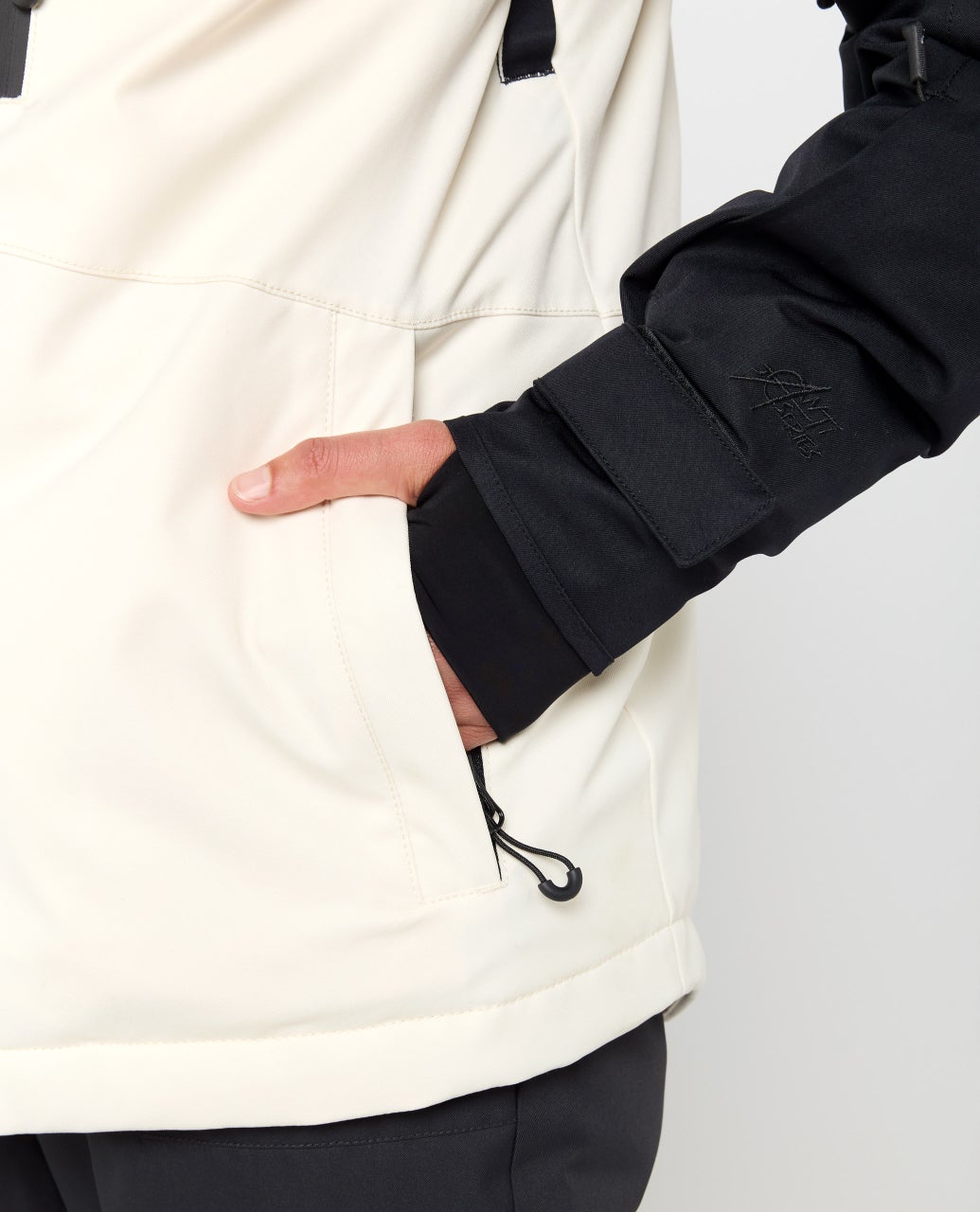 00IWOU_0090_6_1759107514000