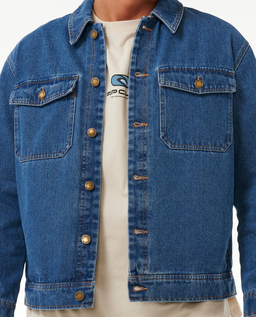 019MJA_4983_5_1759110001000