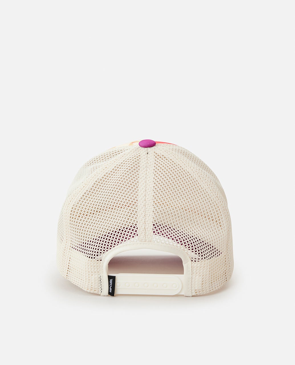 067WHE_0028_3_1759121479000