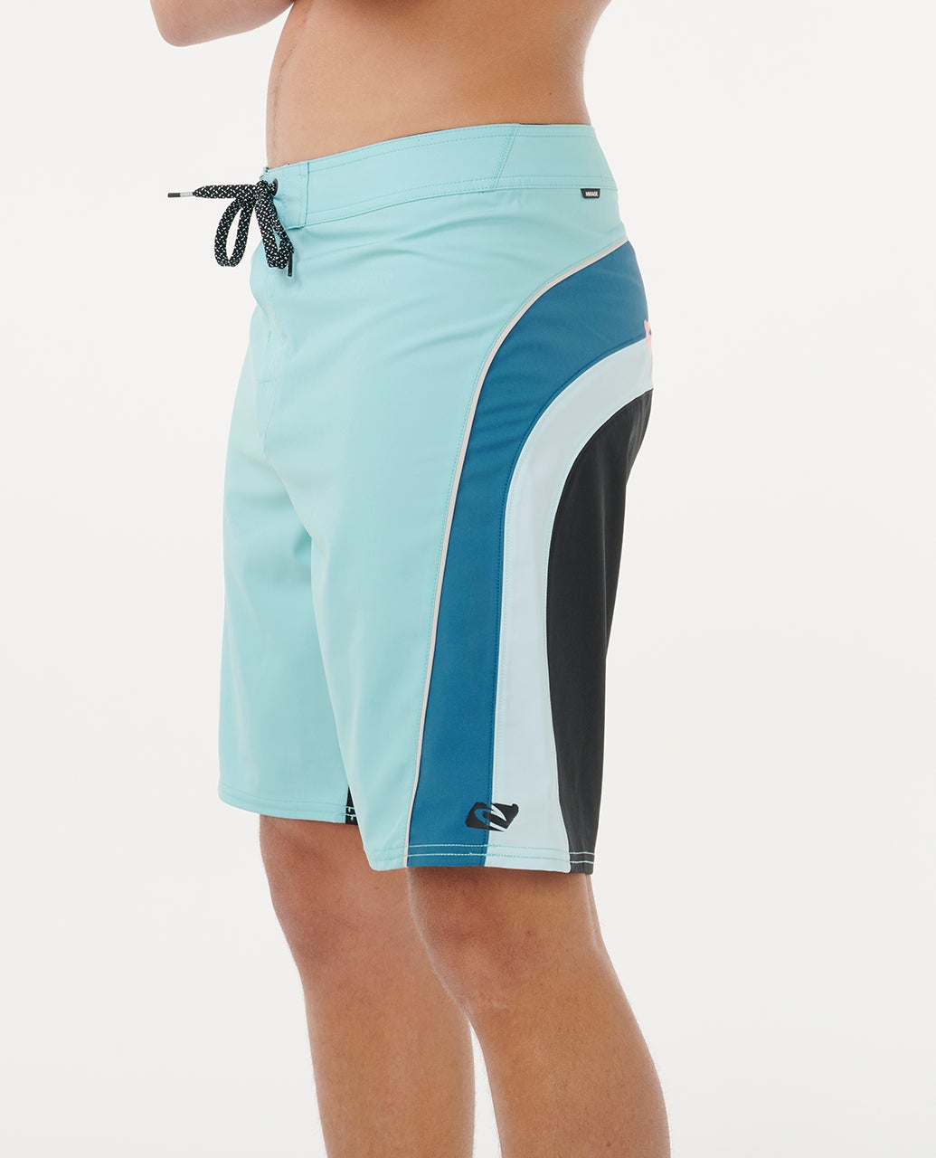 082MBO_0046_6_1759123669000