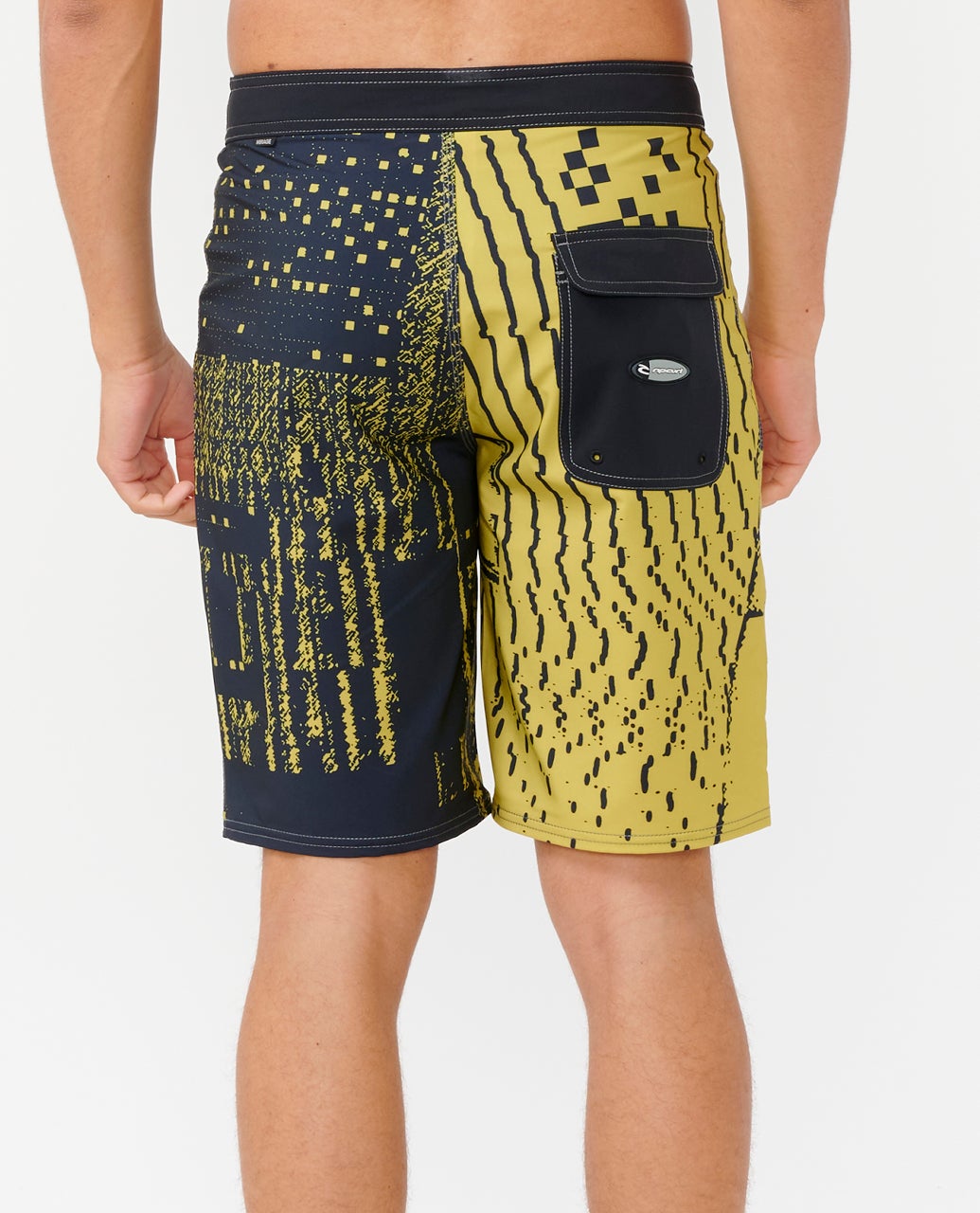 09UMBO_9652_3_1759125053000