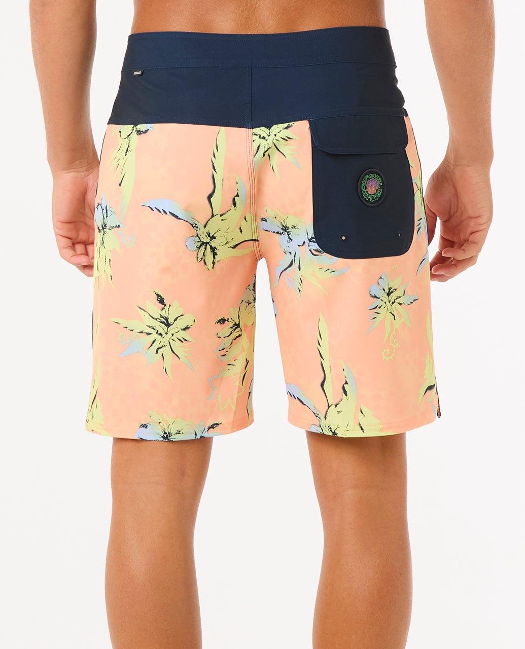 0AZMBO_2214_3_1759126226000