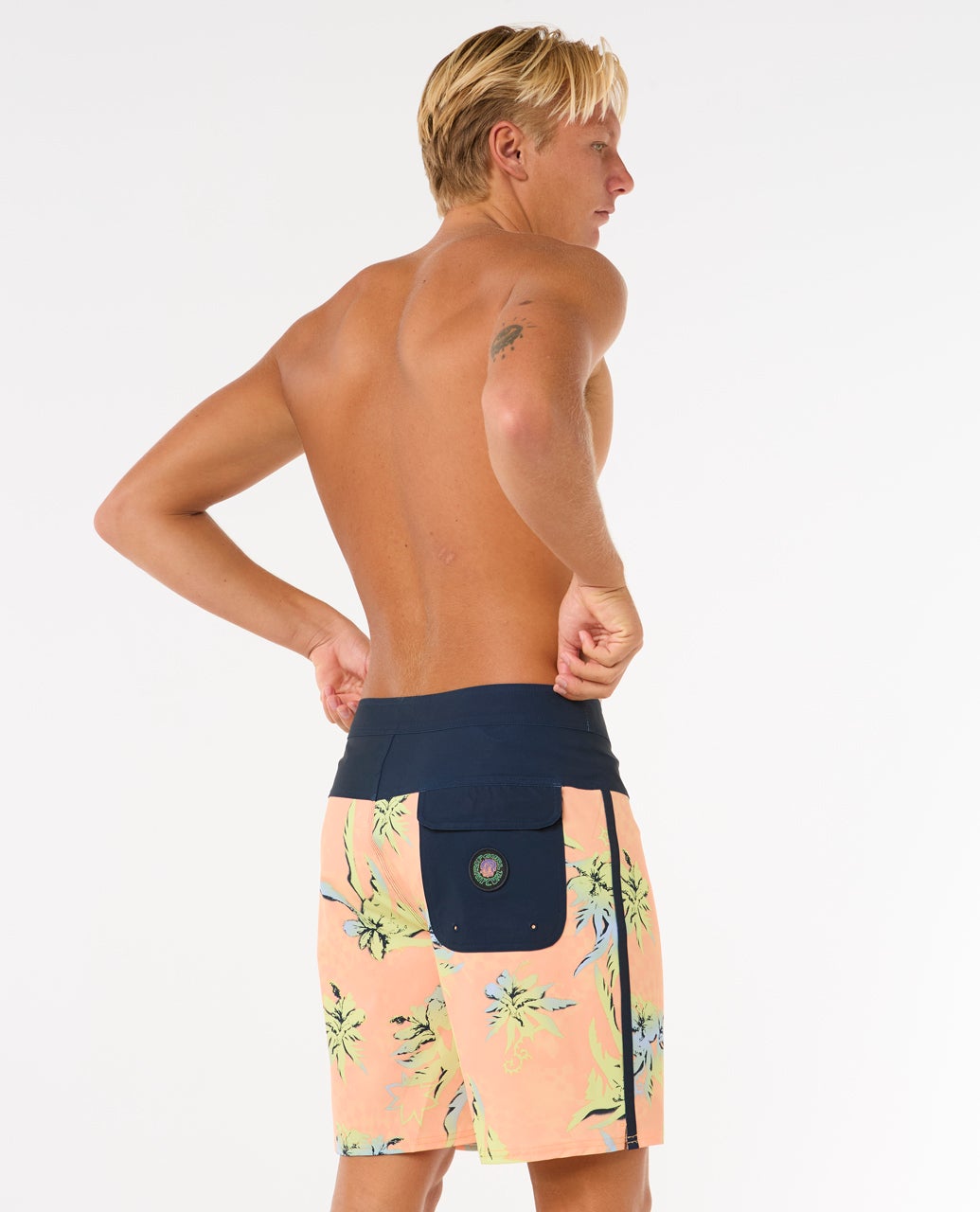 0AZMBO_2214_6_1759126227000