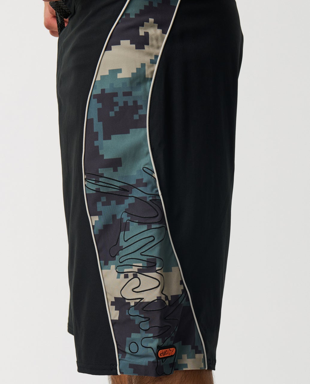 0EWMBO_0226_5_1759128987000