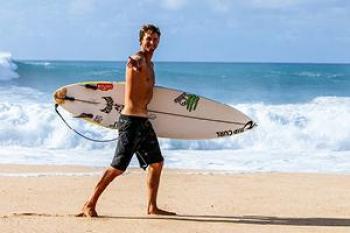 Crosby Colapinto surfing in Hawaii