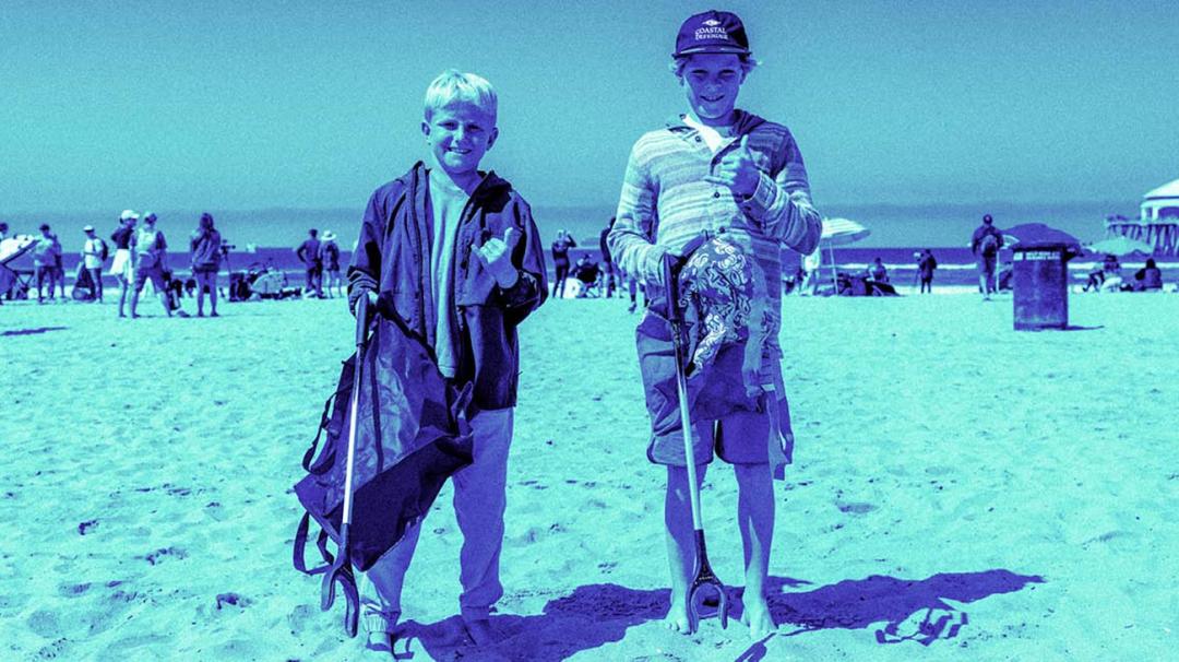 Rip Curl and Surfrider Foundation Team Up for Coastal Defender Beach Cleanup: A Call to Protect Our Oceans.