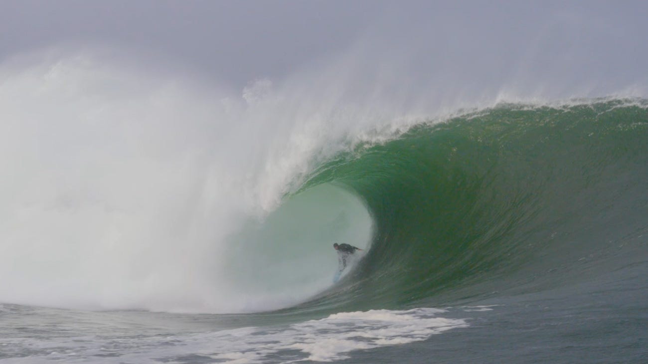 Robbie Goodwin getting barrelled in Ireland