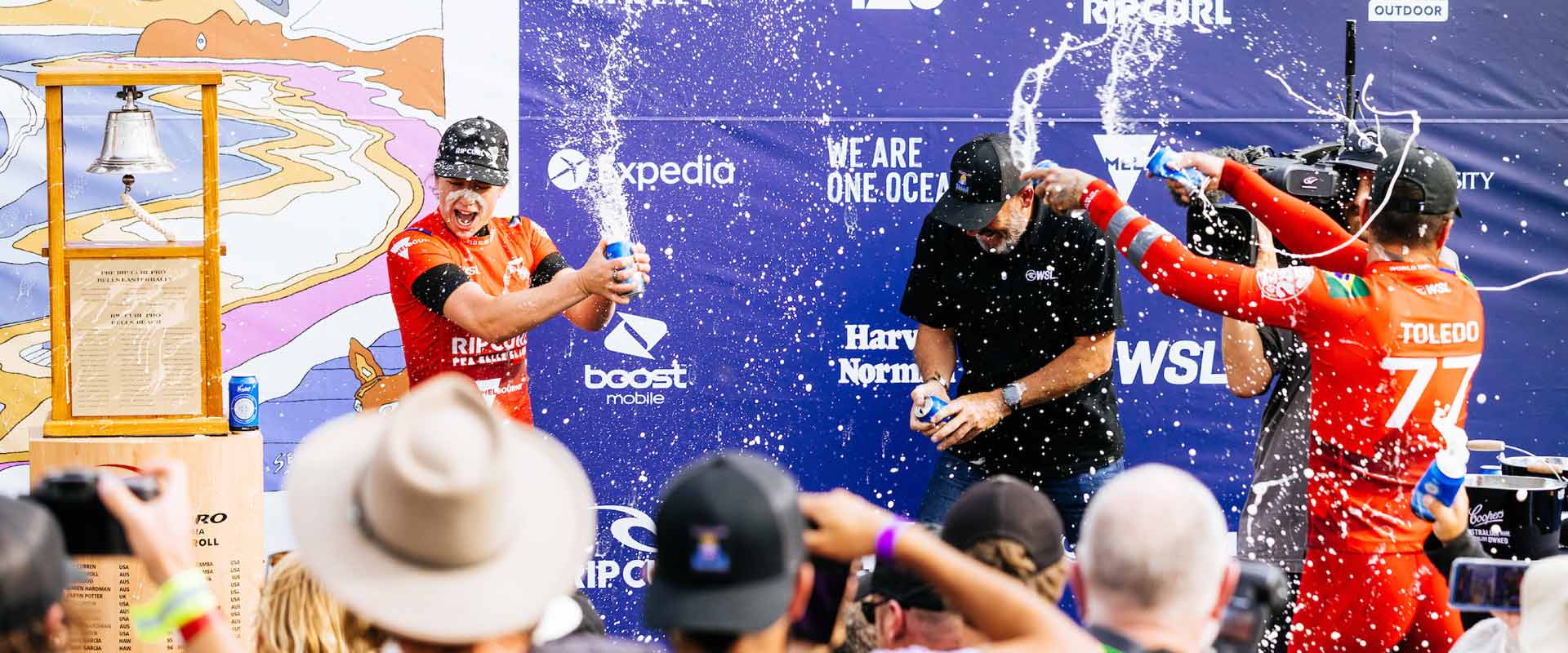 Bells winners celebrating with the Bell, spraying beer like champagne