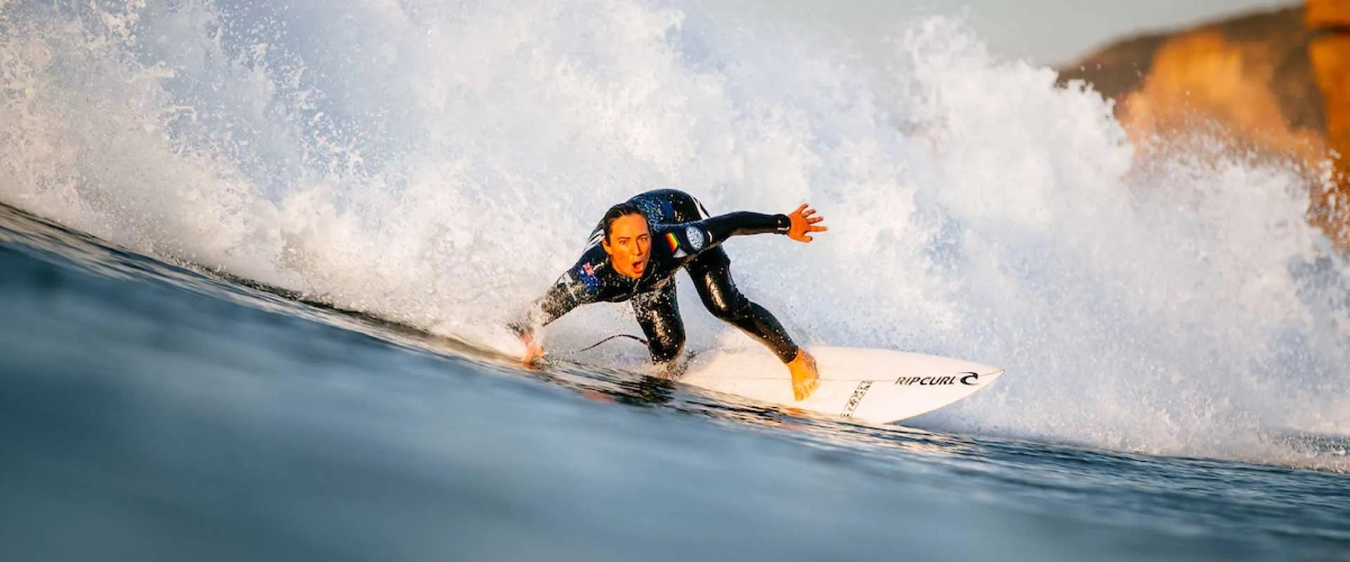 Bells winner Tyler cutting an extreme turn on a wave
