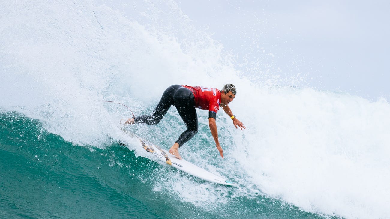 Cole Houshmand surfing in his winning heat