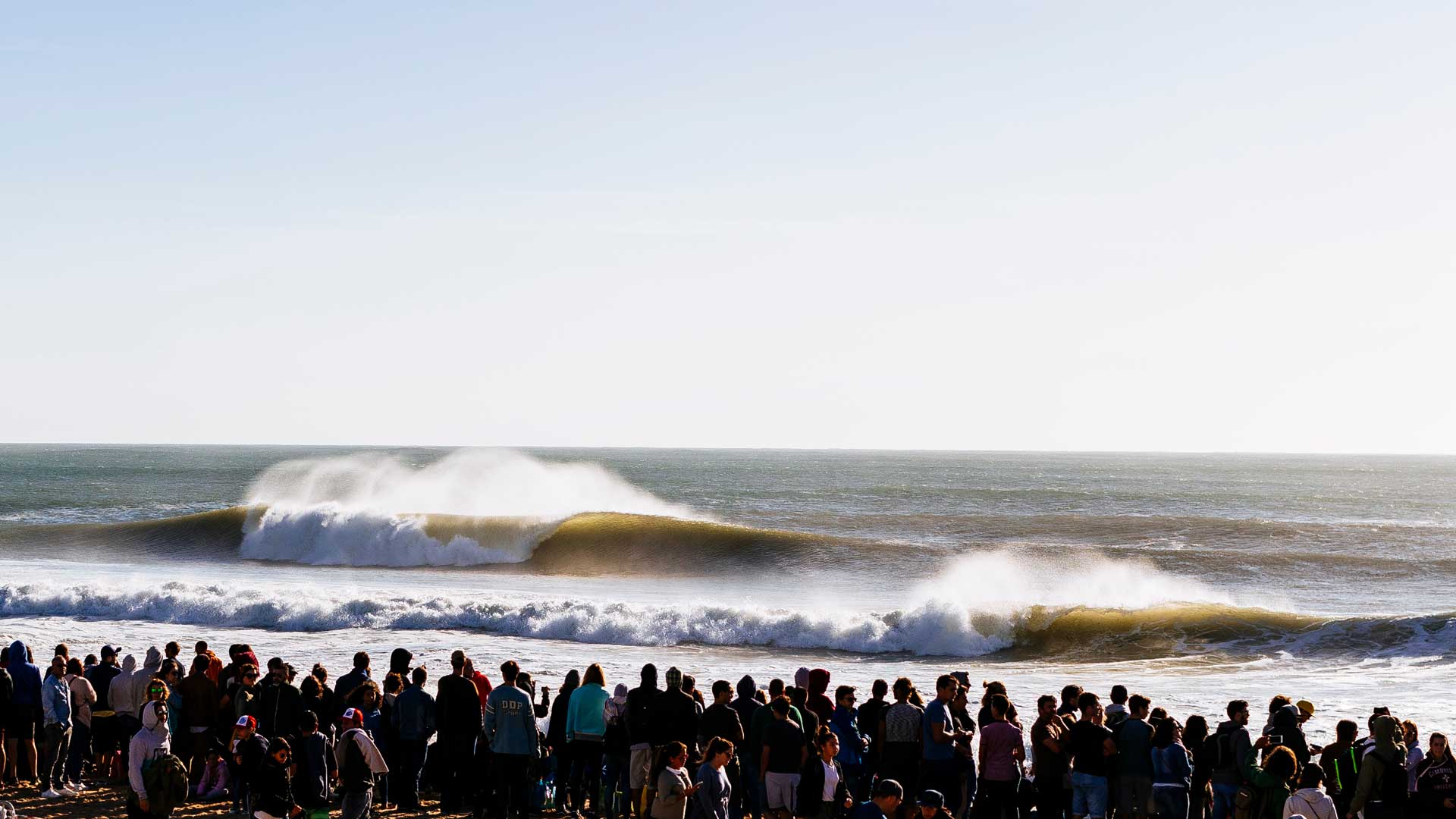 Image of the waves in Panieche Portugal