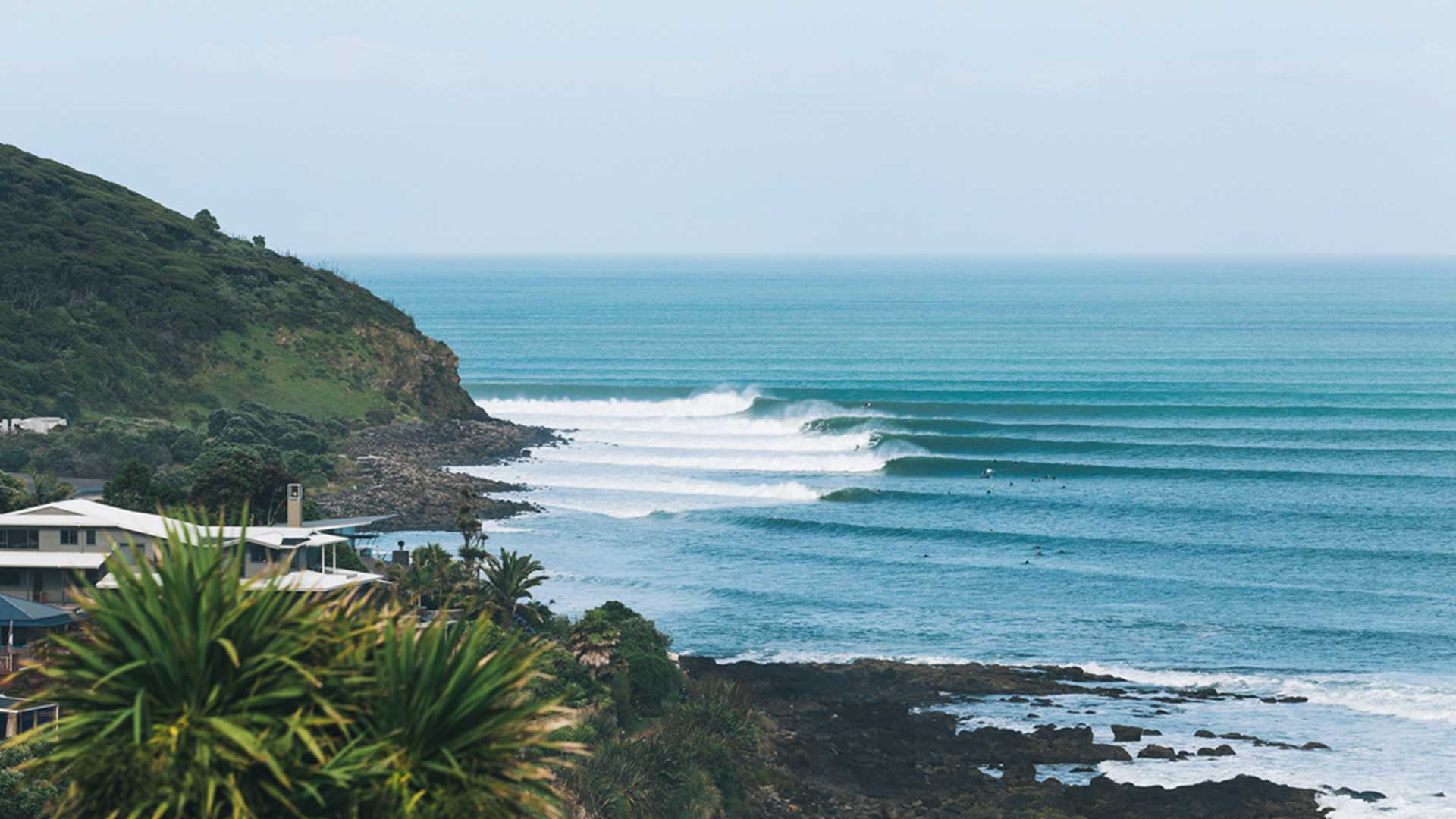 Tom Robinson surfing at the Raglan Pro 2022