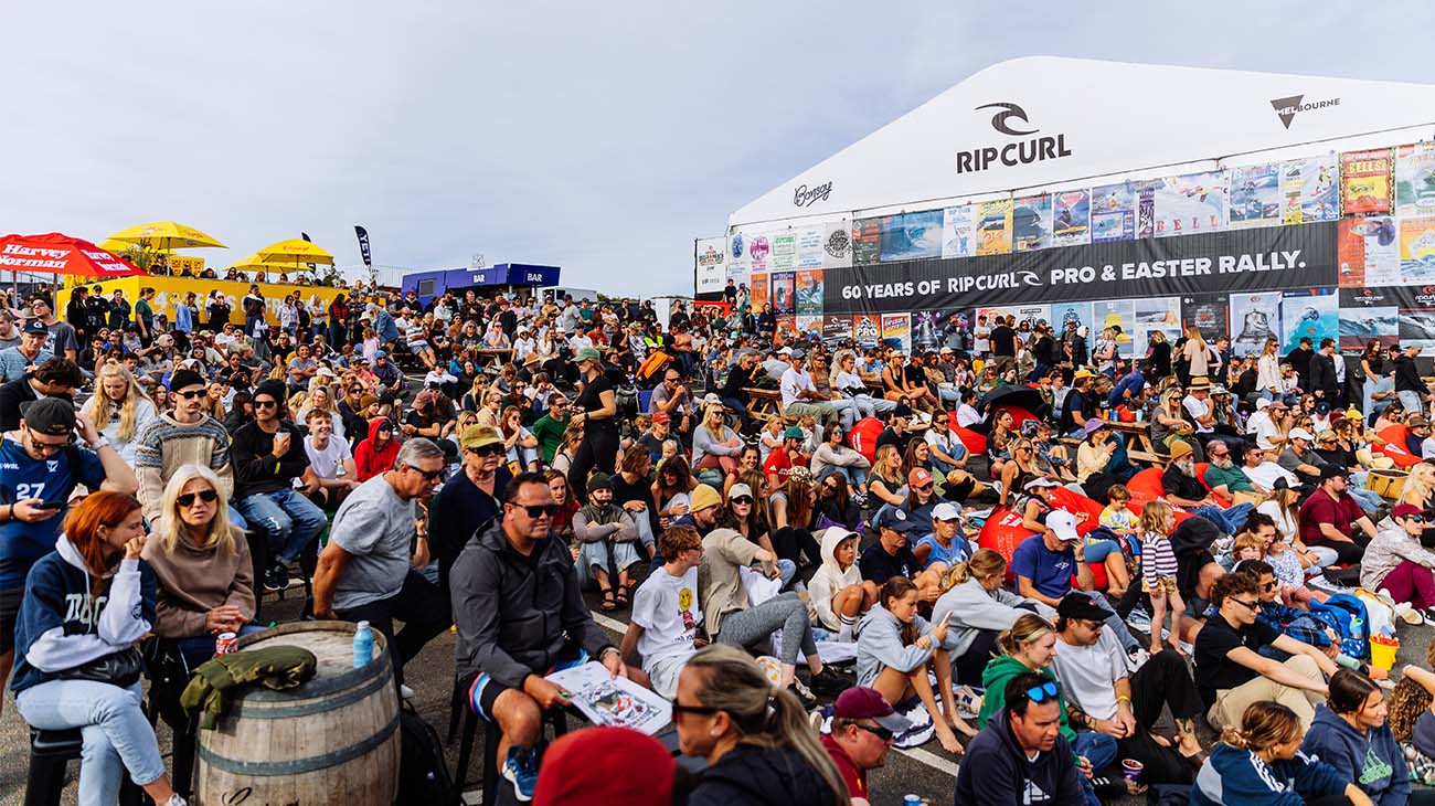 Crowd watching the 2023 Rip Curl Pro Bells Beach