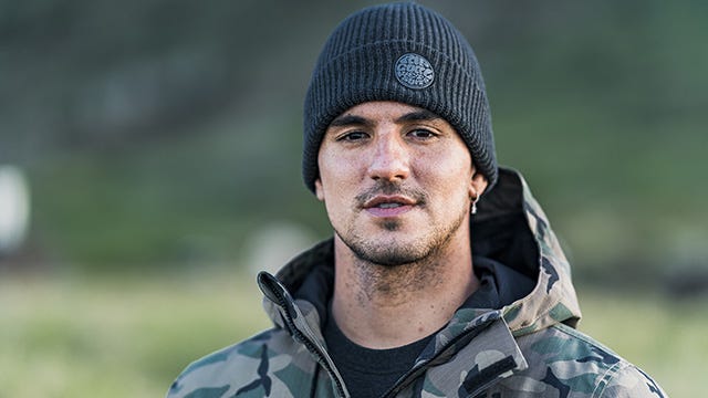 Gabriel Medina wears the Icons Beanie