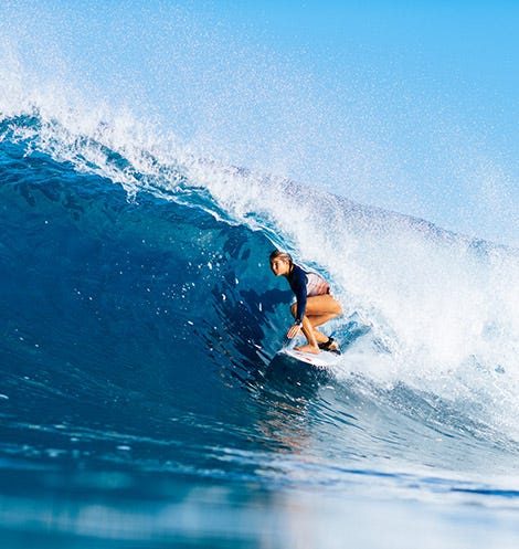Brisa Hennessy getting barrelled