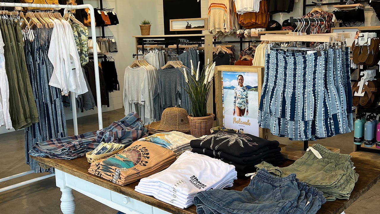 Logo Brand Apparel - Rip Curl