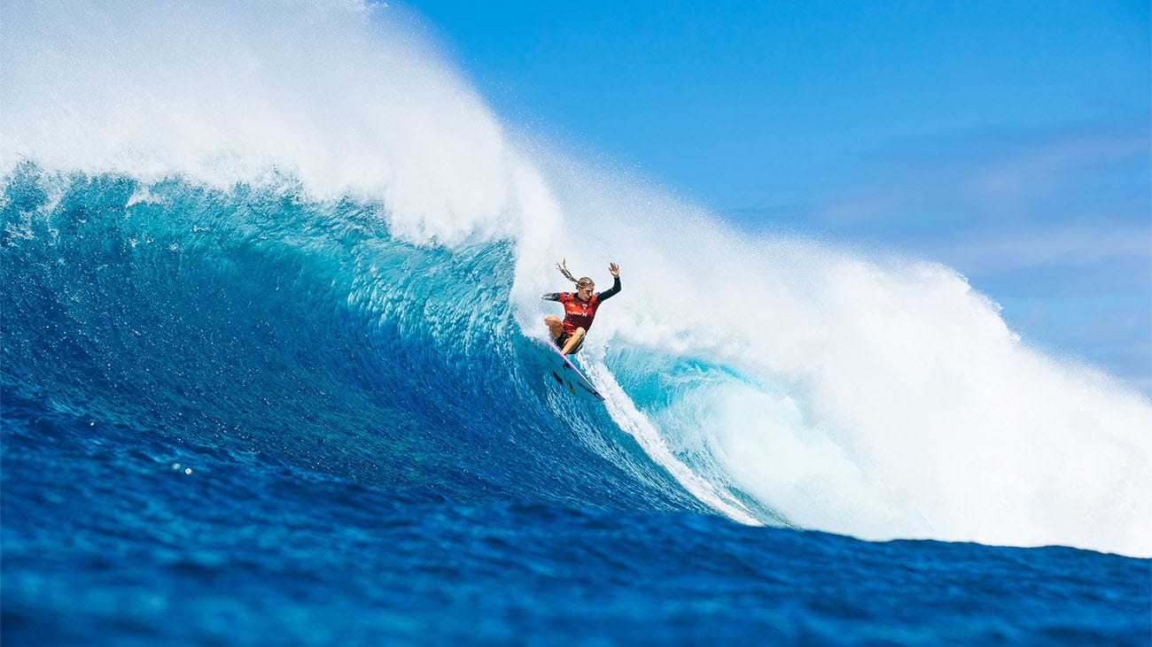 Molly Picklum surfing her winning heat in Hawaii