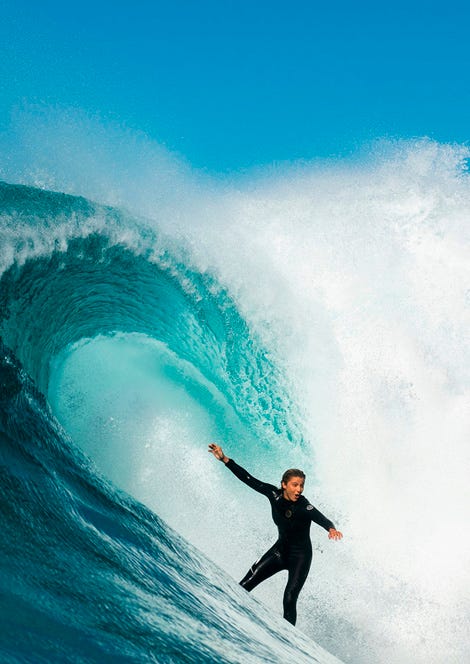 Molly Picklum surfing in the E7 Flashbomb Heat Seeker Wetsuit