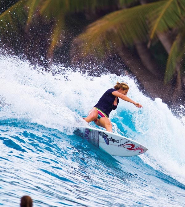 Stephanie Gilmore surfing for Rip Curl